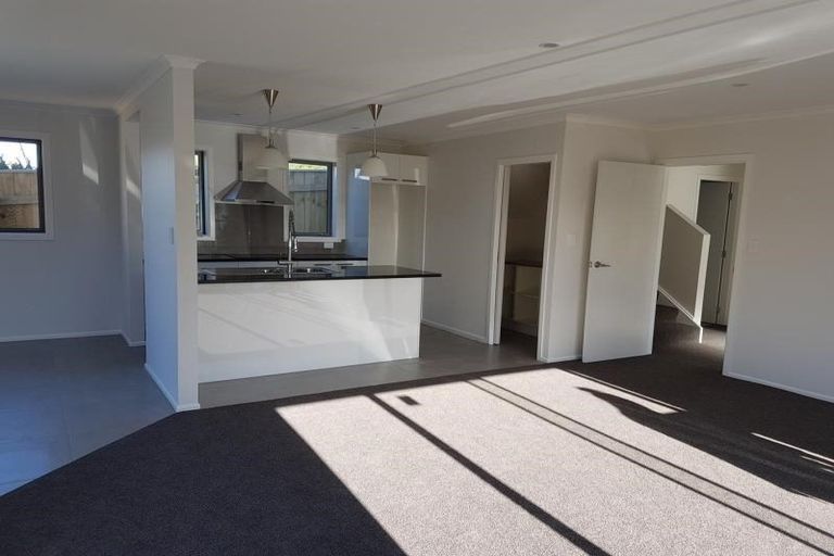 Photo of property in 17 Mawhare Street, Titahi Bay, Porirua, 5022