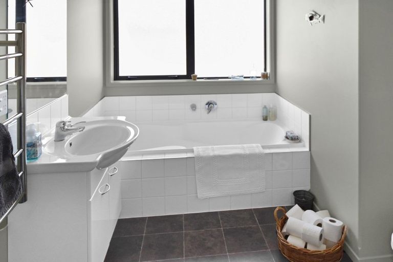 Photo of property in 16 Grandvue Drive, Twizel, 7901