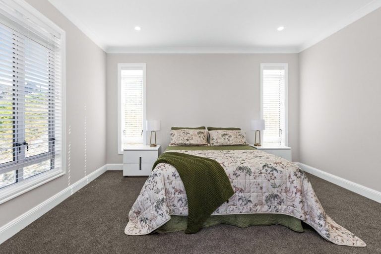 Photo of property in 1 Ridgeway Terrace, Taradale, Napier, 4112