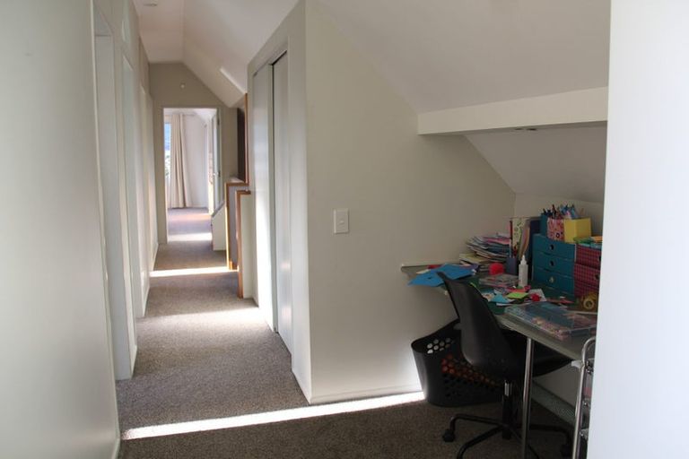 Photo of property in 5 Awa Road, Miramar, Wellington, 6022