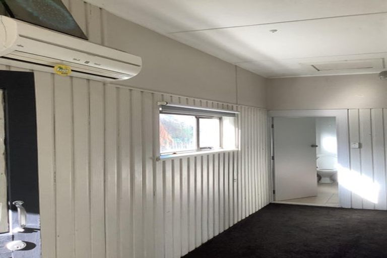 Photo of property in 13 Manning Place, Woolston, Christchurch, 8023