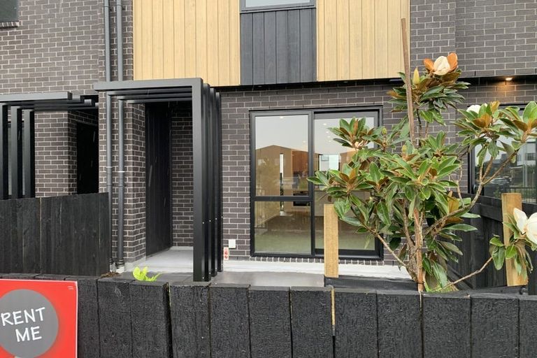 Photo of property in 49 Wallace Road, Hobsonville, Auckland, 0616