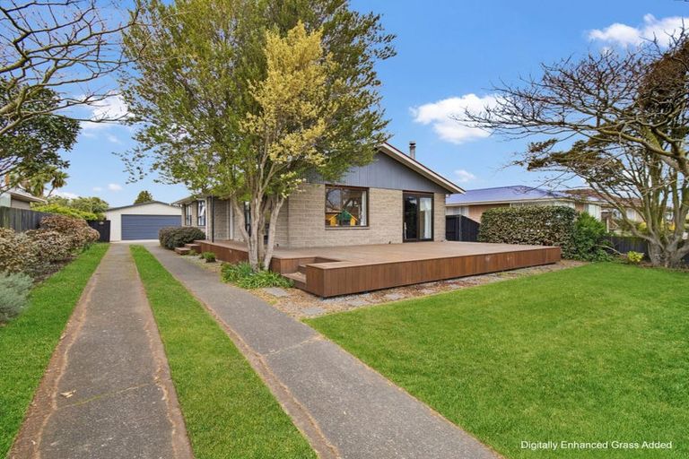 Photo of property in 35 Witham Street, Hornby, Christchurch, 8042