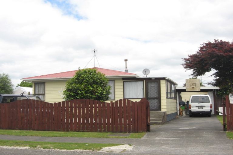 Photo of property in 55 Manuroa Road, Takanini, 2112