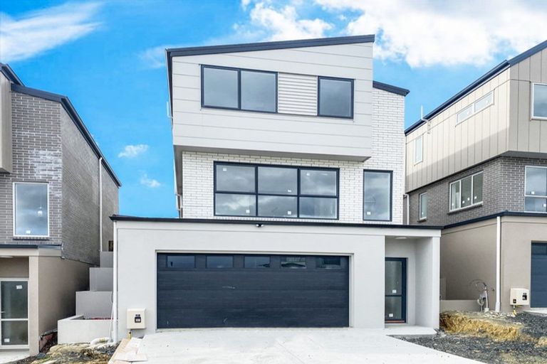 Photo of property in 15 Sunnyheights Road, Orewa, 0931