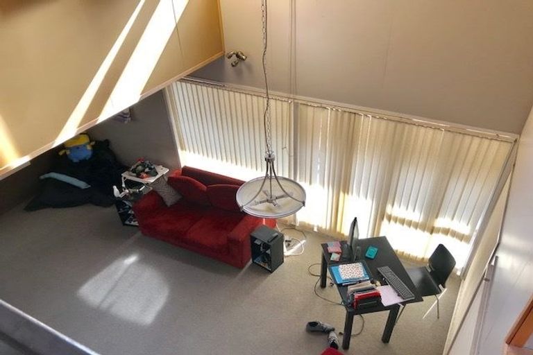 Photo of property in 20 The Close, Greenhithe, Auckland, 0632