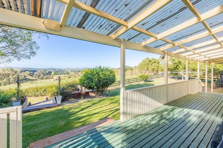 Photo of property in 1818 Dartmoor Road, Dartmoor, Napier, 4186