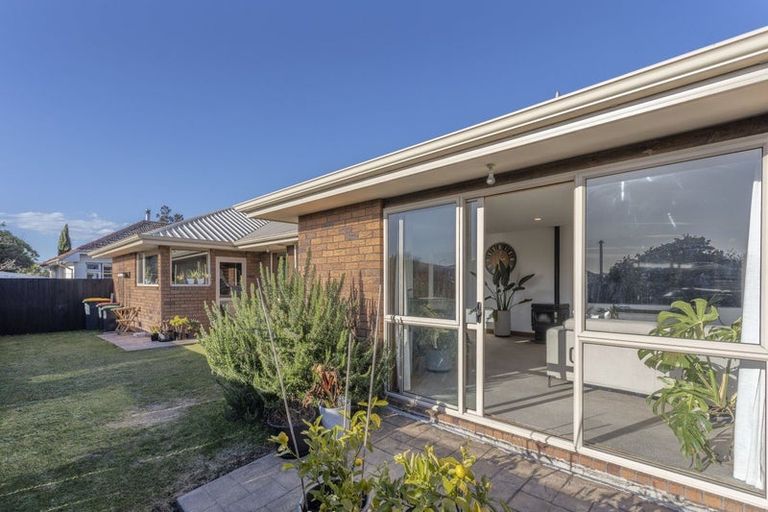 Photo of property in 267a Lake Terrace Road, Shirley, Christchurch, 8061