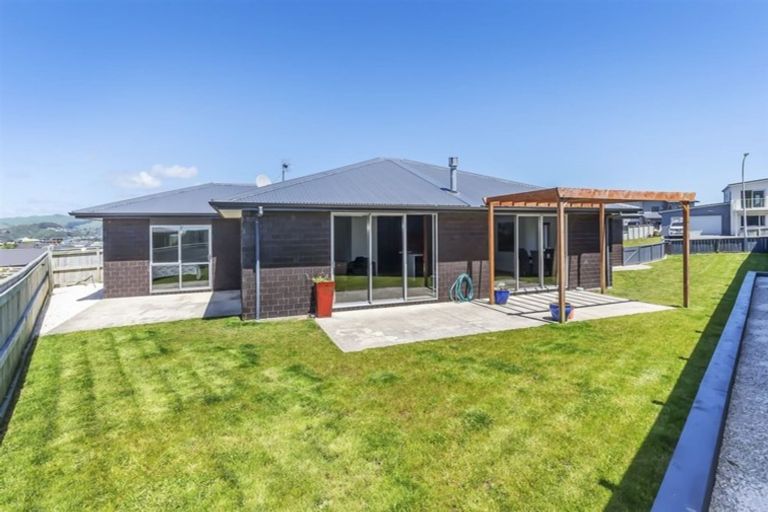 Photo of property in 50 Mo Street, Camborne, Porirua, 5026