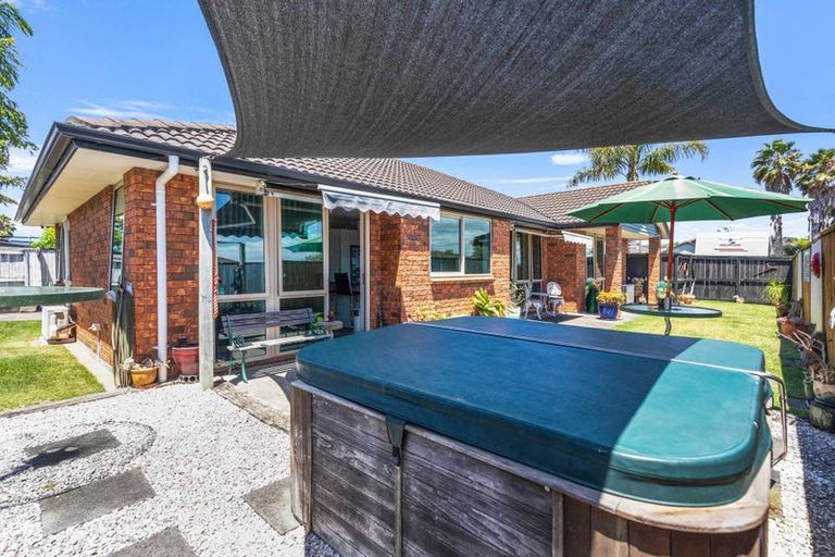 Photo of property in 99 Doncaster Drive, Papamoa Beach, Papamoa, 3118