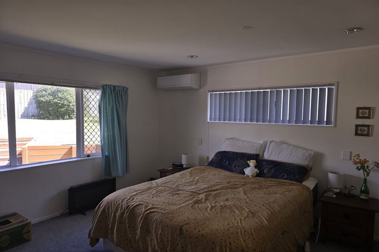 Photo of property in 15 Picasso Drive, West Harbour, Auckland, 0618