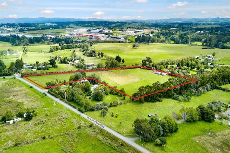 Photo of property in 10 Spedding Road, Whenuapai, Auckland, 0618