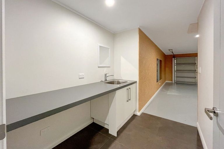 Photo of property in 7 Monaco Grove, Fitzherbert, Palmerston North, 4410