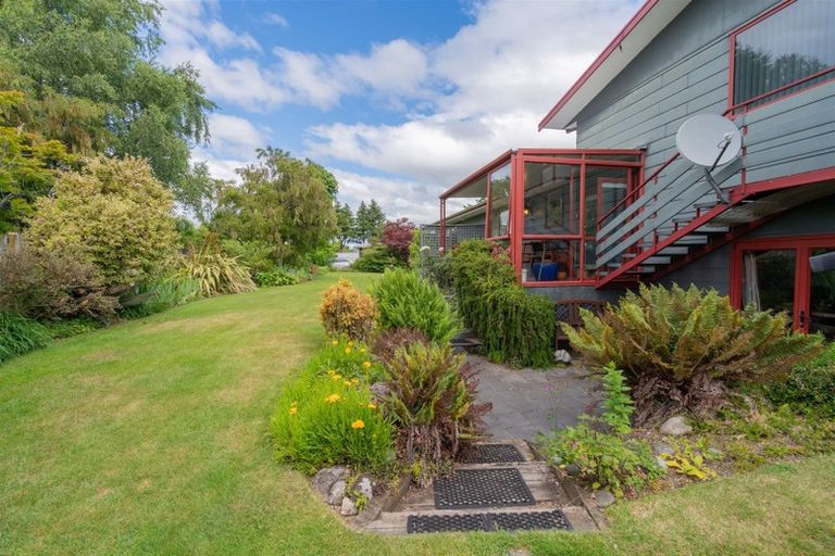Photo of property in 25 Mackinnon Loop, Te Anau, 9600