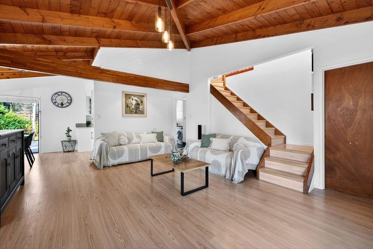 Photo of property in 2/36 Gatman Street, Birkdale, Auckland, 0626