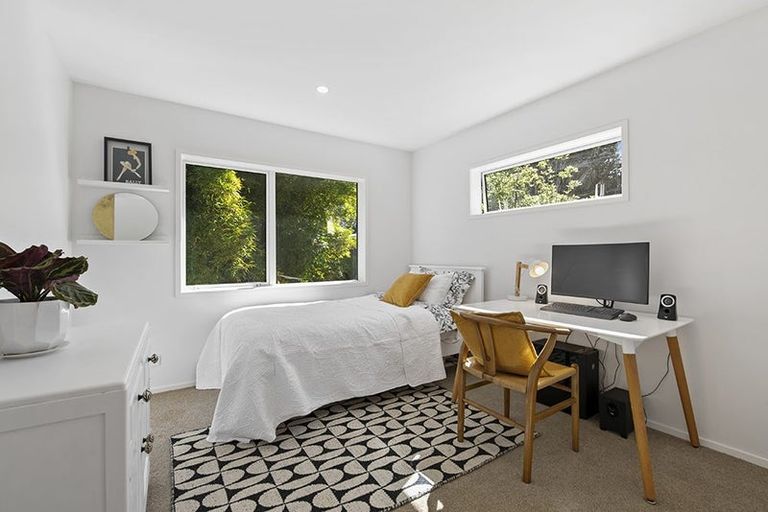 Photo of property in 92a Beach Road, Castor Bay, Auckland, 0620