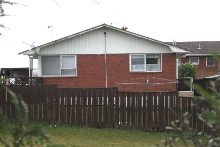 Photo of property in 1/4185 Great North Road, Glen Eden, Auckland, 0602