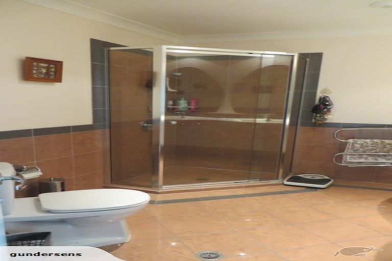 Photo of property in 9/5b Kent Terrace, Mount Victoria, Wellington, 6011