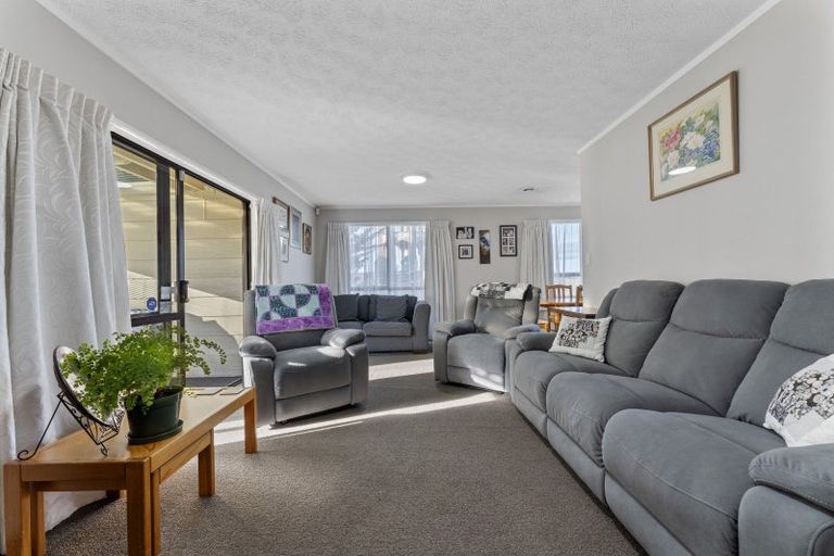 Photo of property in 20 Bastia Avenue, Bastia Hill, Whanganui, 4500