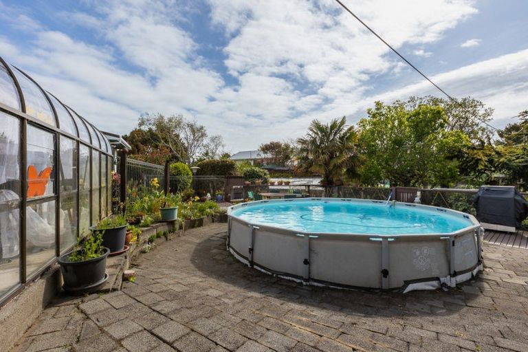 Photo of property in 116 Alexander Road, Raumati Beach, Paraparaumu, 5032
