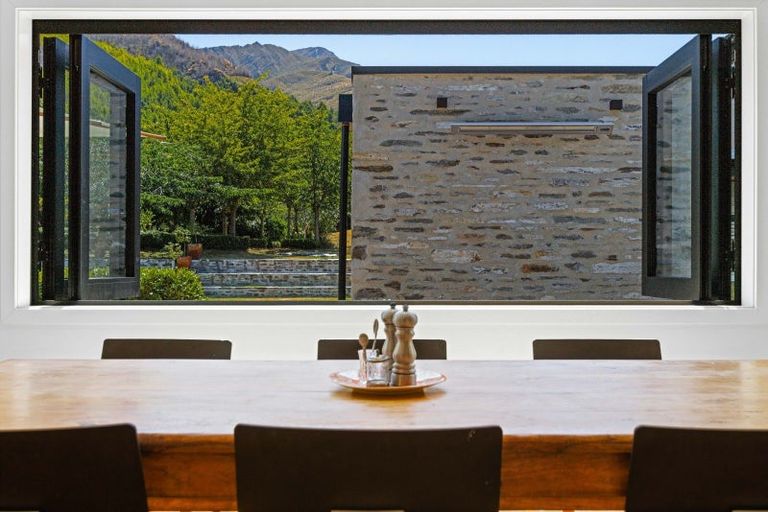 Photo of property in Butel Park, 15 Essex Avenue, Arrowtown, 9302