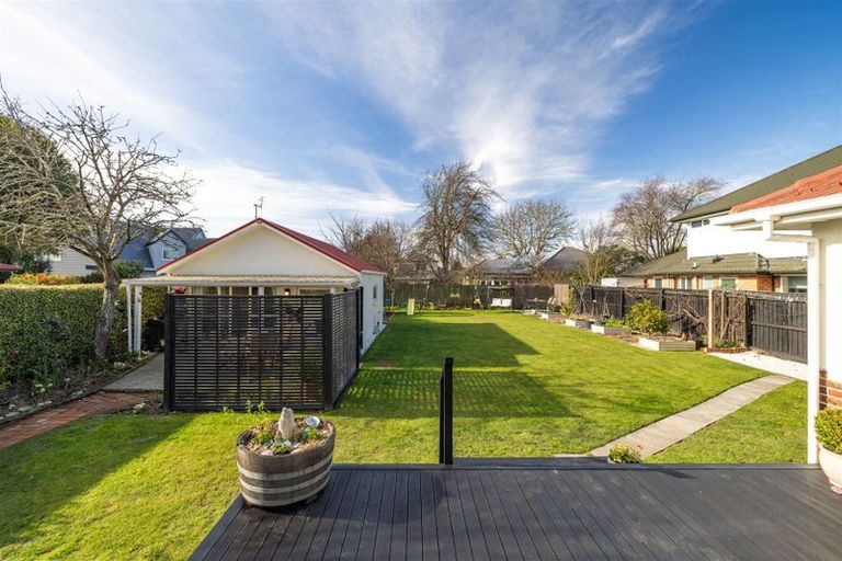 Photo of property in 80 Withells Road, Avonhead, Christchurch, 8042