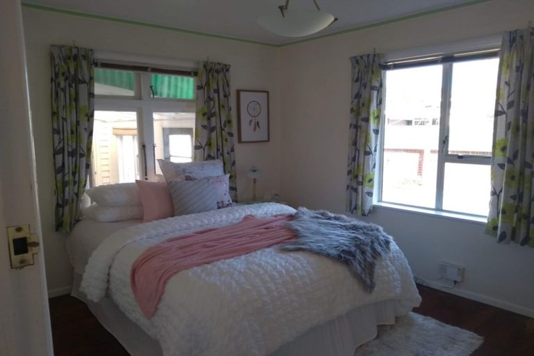 Photo of property in 156 Tiro Tiro Road, Levin, 5510