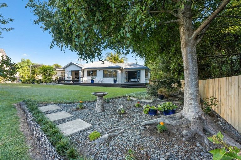 Photo of property in 24 Onepu Lane, Manly, Whangaparaoa, 0930