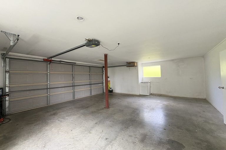 Photo of property in 17 Meteor Place, Schnapper Rock, Auckland, 0632