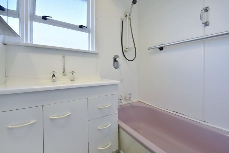 Photo of property in 14 Tennyson Crescent, Stoke, Nelson, 7011
