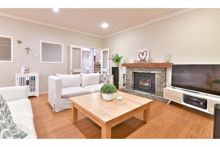 Photo of property in 92b Scott Road, Stanmore Bay, Whangaparaoa, 0932