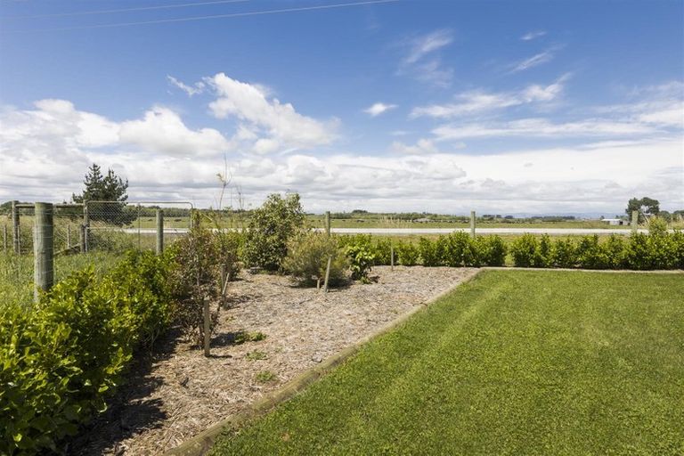 Photo of property in 628 Parewanui Road, Bulls, 4894