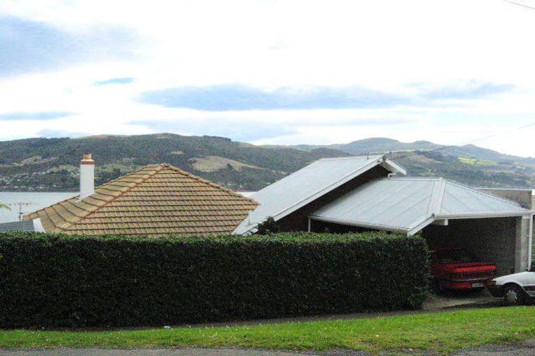 Photo of property in 18 Jane Street, Macandrew Bay, Dunedin, 9014