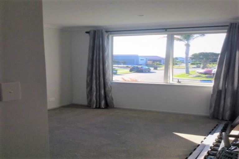 Photo of property in 80 Cassinia Close, Papamoa Beach, Papamoa, 3118