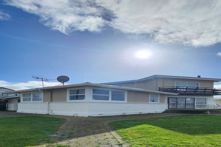 Photo of property in 607 Huia Street, Camberley, Hastings, 4120