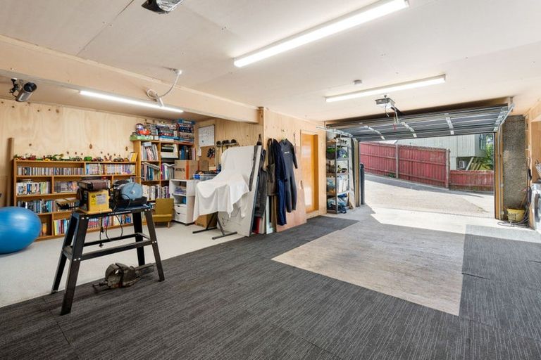 Photo of property in 4 Pioneer Crescent, Helensburgh, Dunedin, 9010
