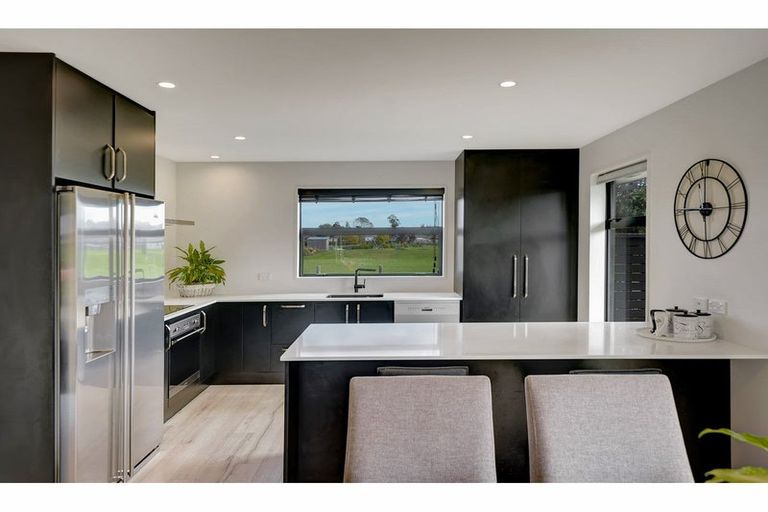 Photo of property in 32 Shrimpton Avenue, Woodend, 7610