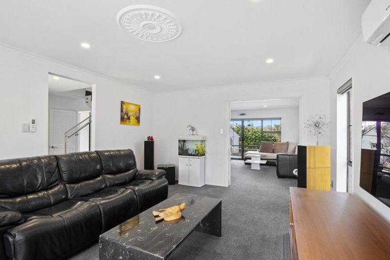 Photo of property in 112 Valley Road, Pukekohe, 2120