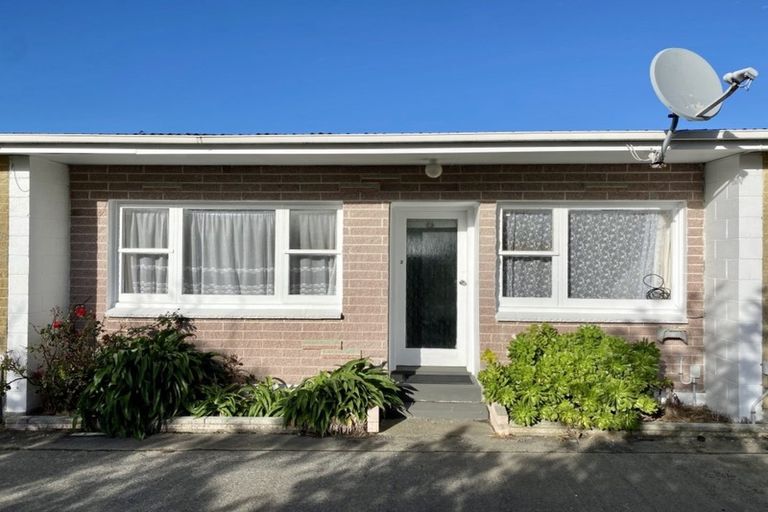 Photo of property in 2/95a Freyberg Street, Lyall Bay, Wellington, 6022
