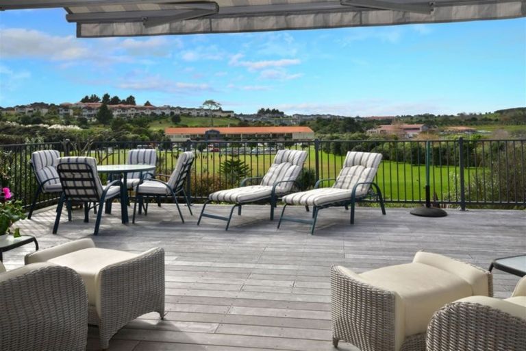 Photo of property in 2 Bella Vista Drive, Gulf Harbour, Whangaparaoa, 0930