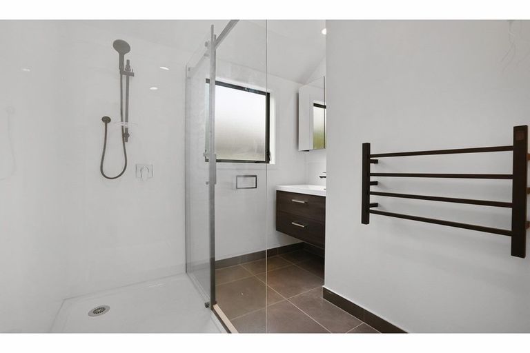 Photo of property in 2/83 Sullivan Avenue, Woolston, Christchurch, 8023