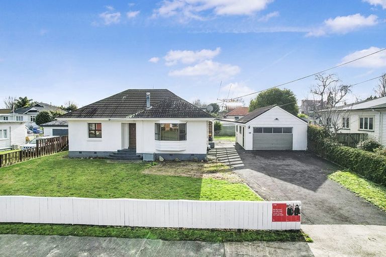 Photo of property in 13 Coronation Road, Morrinsville, 3300