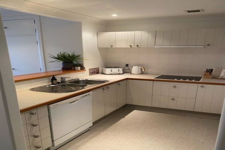 Photo of property in Kelvin House, 1c/16 The Terrace, Wellington Central, Wellington, 6011