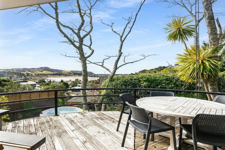 Photo of property in 30 Windsor Drive, Tairua, 3508