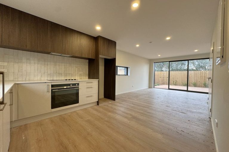 Photo of property in 1/225 Edgeware Road, Edgeware, Christchurch, 8013