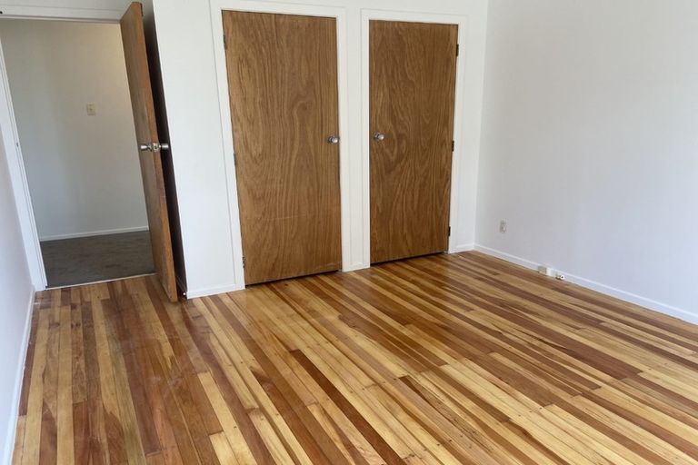 Photo of property in 162 Broderick Road, Johnsonville, Wellington, 6037