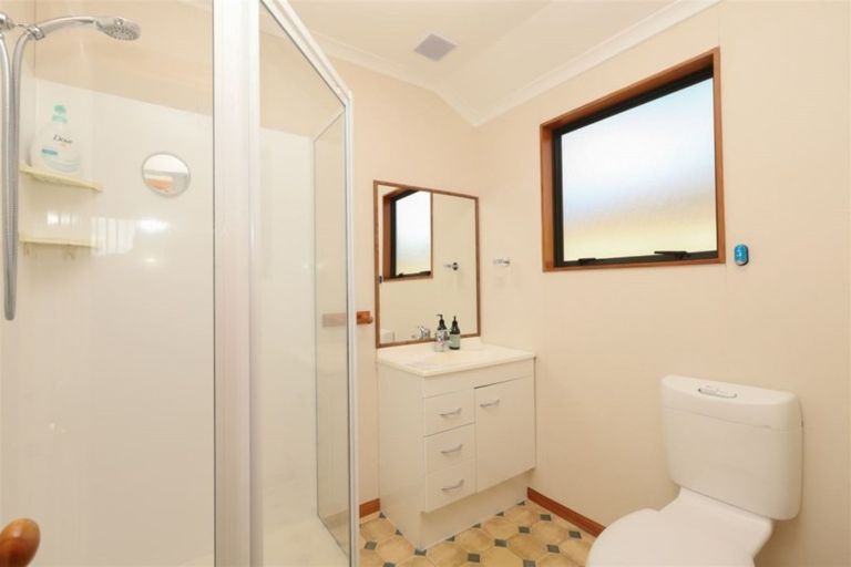 Photo of property in 38 Farnborough Drive, Nawton, Hamilton, 3200