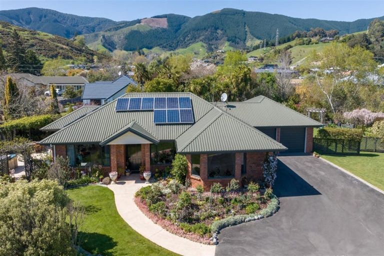 Photo of property in 23 Trolove Place, Stoke, Nelson, 7011