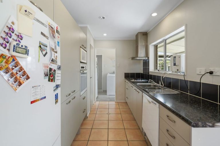 Photo of property in 5 Glengowan Place, Conifer Grove, Takanini, 2112