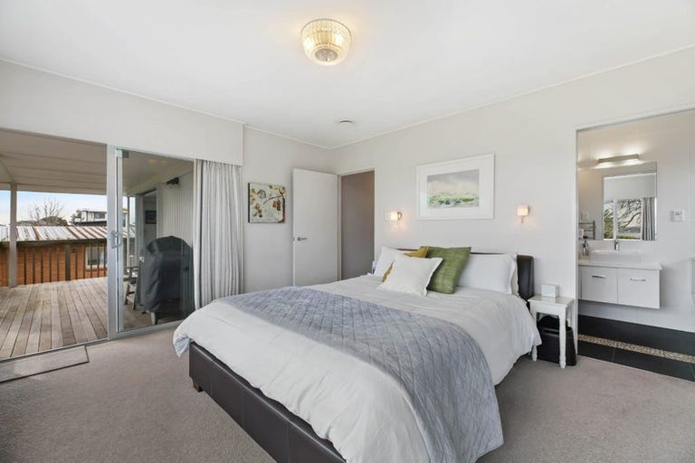 Photo of property in 34 Sunnyhill Crescent, Sunnyhills, Auckland, 2010